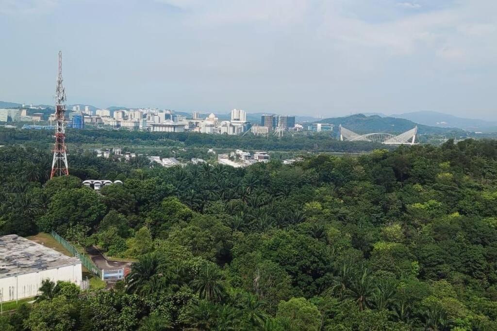 Hb2109-2 Bedroom-wifi-netflix-parking-swimmingpool-cyberjaya, 3076 Cyberjaya