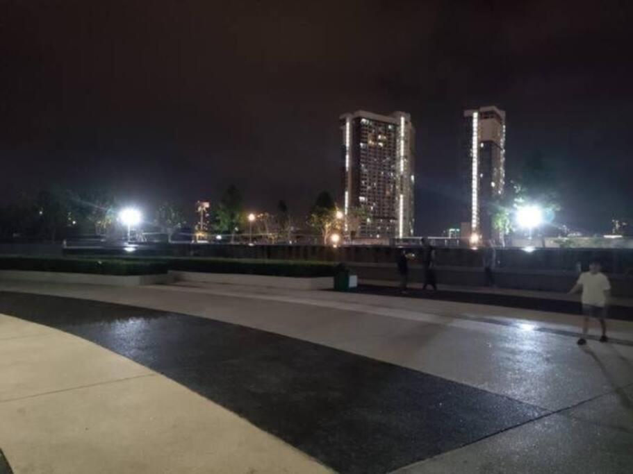 Hb2109-2 Bedroom-wifi-netflix-parking-swimmingpool-cyberjaya, 3076 *